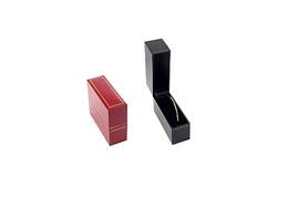 CLASSIC LEATHERETTE BANGLE BOX 17740-BX