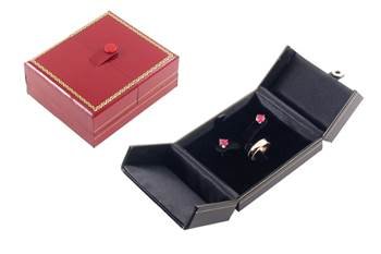 CLASSIC LEATHERETTE RING AND EARRING BOX 17769-BX