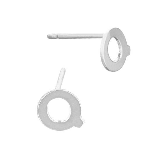 ss 5.6mm block style letter q stud earring